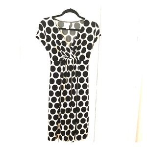 Polka dot maternity dress.